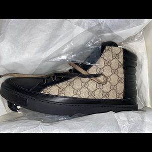 AUTHENTIC GUCCI SNEAKERS